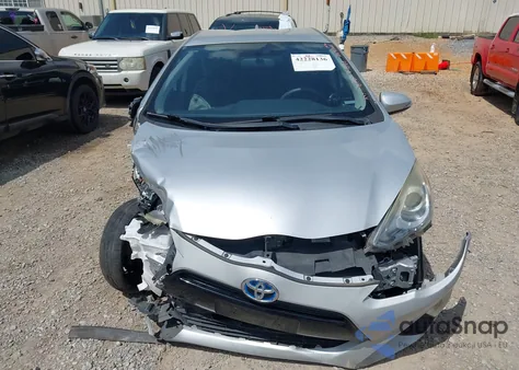 2016 Toyota Prius C Two из США, поврежденный, VIN JTDKDTB38G1123233